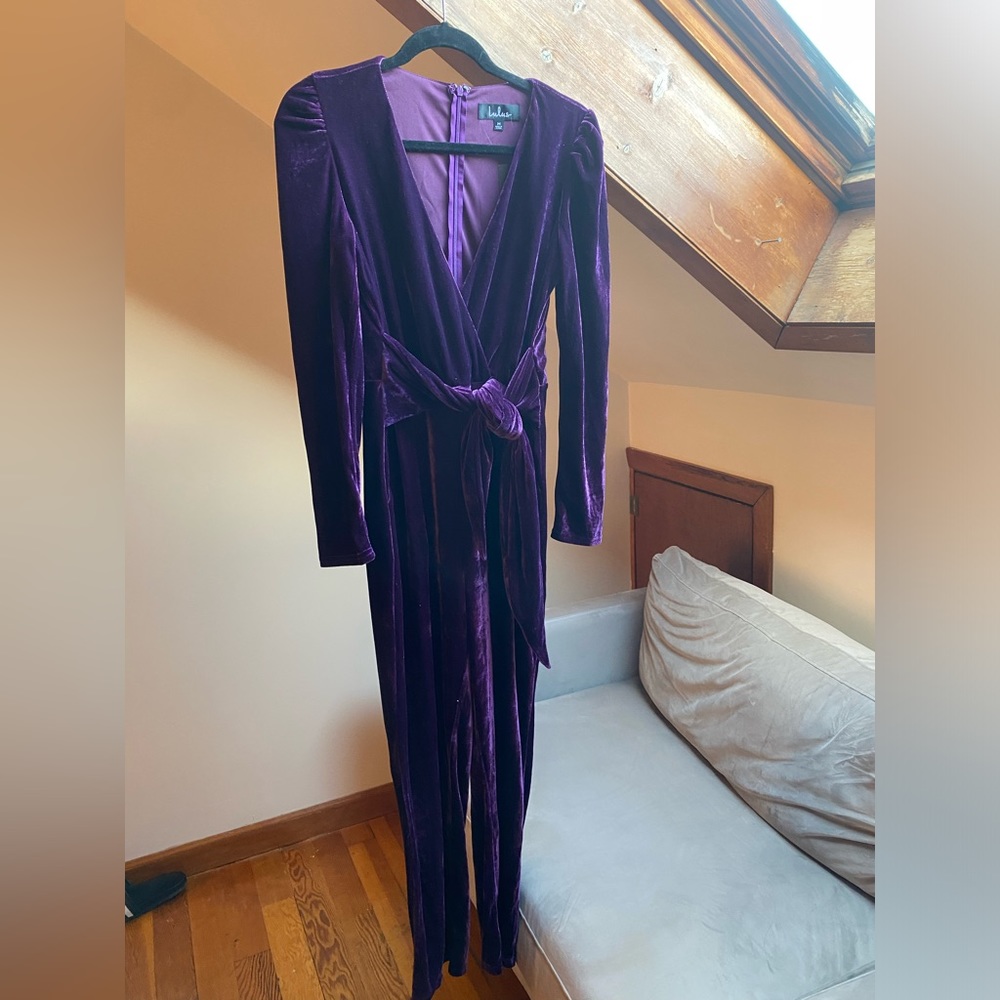 Lulu’s Jumpsuit Size Medium